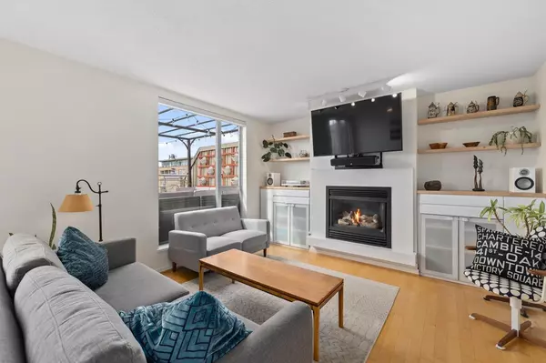 Vancouver, BC V6K 4V1,2768 Cranberry DR #403