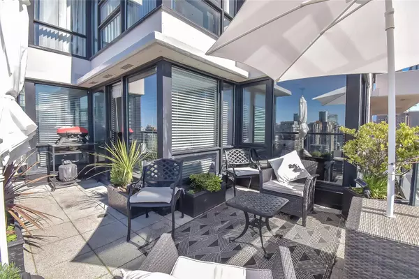 Vancouver, BC V6B 1T7,928 Homer ST #2708