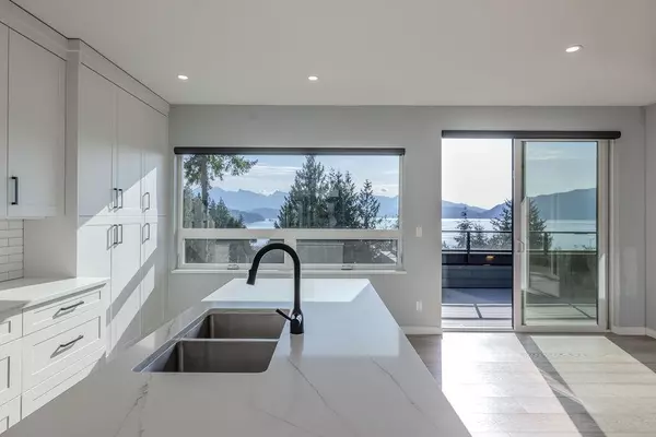 Gibsons, BC V0N 1V1,1828 North RD