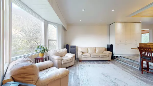 Pemberton, BC V0N 2L2,884 Erickson RD