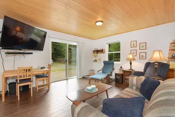 Mayne Island, BC V0N 2J1,759 Charter RD