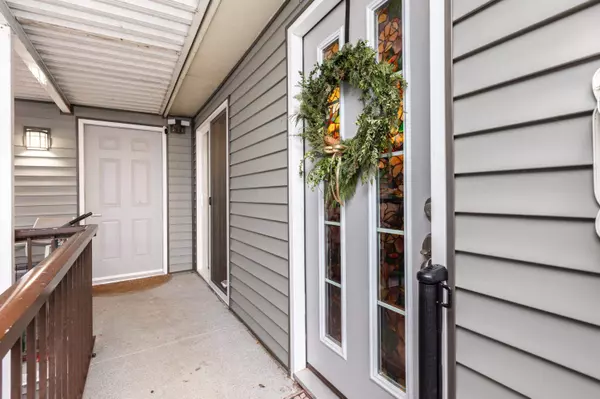 Surrey, BC V4A 4X4,1840 160 ST #317