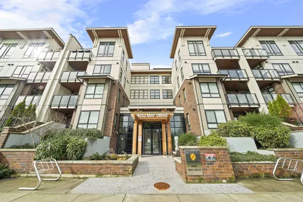 Richmond, BC V6X 0T3,4033 May DR #326