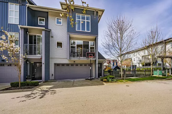 Maple Ridge, BC V2W 0K2,24076 112 AVE #37