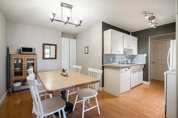 North Vancouver, BC V7M 1E1,308 W 2nd ST #208