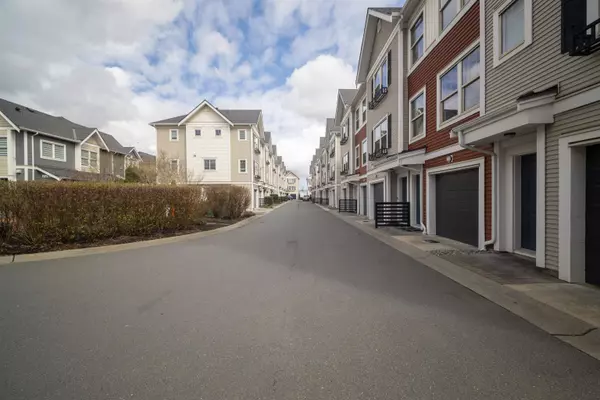 Abbotsford, BC V2T 0G9,32633 Simon AVE #58