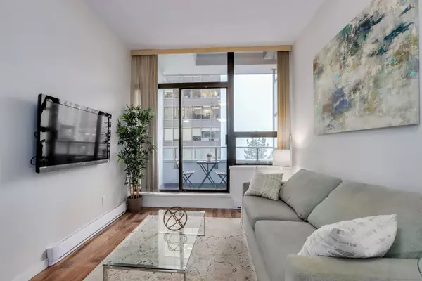 Vancouver, BC V6Z 1P5,1010 Howe ST #613