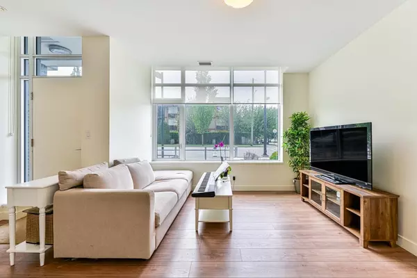 Burnaby, BC V5J 0J3,5033 Imperial ST