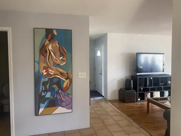 Yarrow, BC V2R 5E3,4482 Anita ST