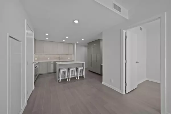 Burnaby, BC V5C 0N8,2108 Gilmore AVE #3911