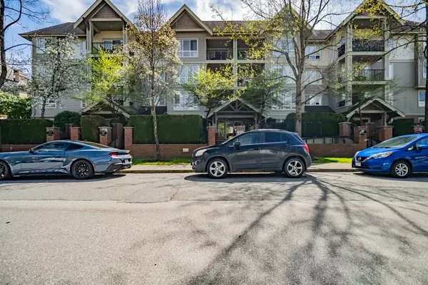 Port Coquitlam, BC V3B 1P2,1576 Grant AVE #204