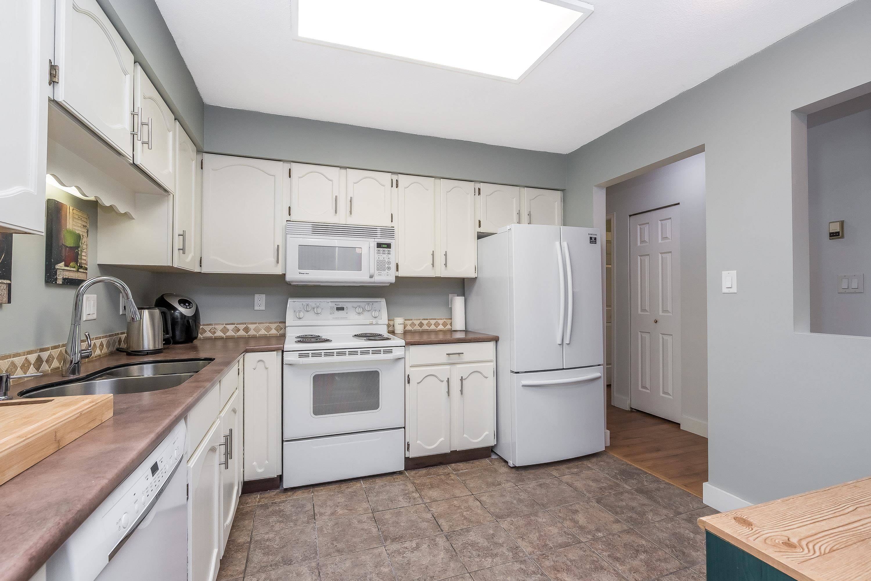 Abbotsford, BC V2S 6J1,2279 Mccallum RD #331