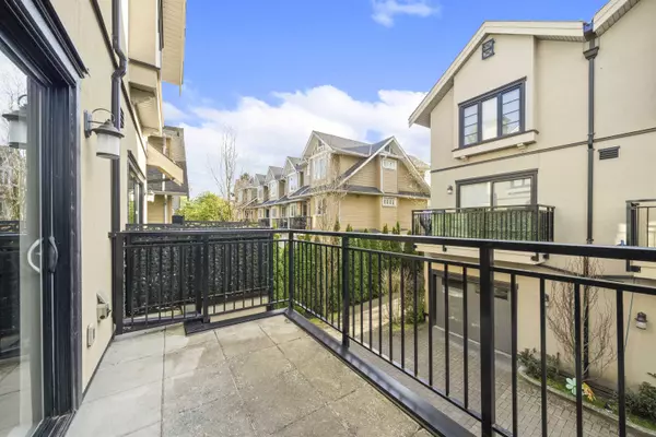 Vancouver, BC V5N 3M5,4342 Knight ST