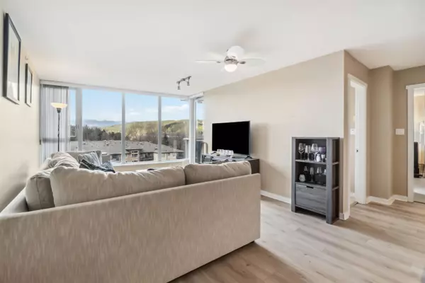 Port Moody, BC V3H 0A1,651 Nootka WAY #805