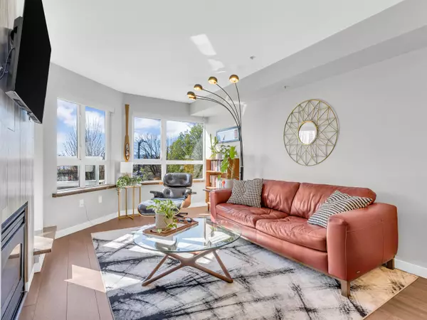 Vancouver, BC V5L 2T6,1707 Charles ST #304