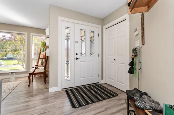Rosedale, BC V0X 1X1,10243 Royalwood BLVD