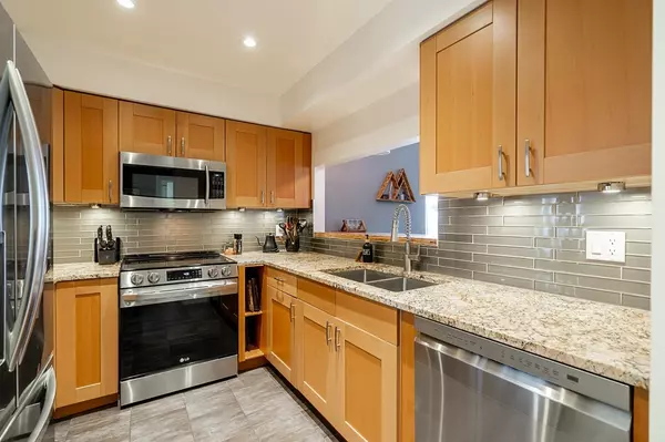 Vancouver, BC V6J 1S9,1845 W 7th AVE #201