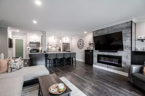 White Rock, BC V4B 3V6,1441 Blackwood ST #208