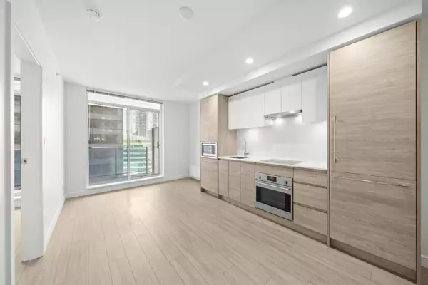 Surrey, BC V3T 0P7,13615 Fraser HWY #1207