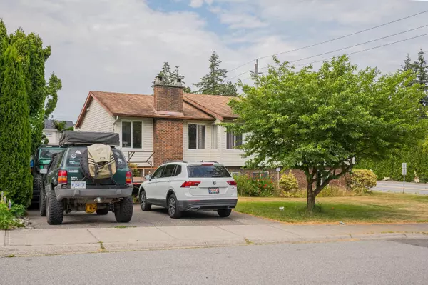 Surrey, BC V4A 1V1,15589 17 AVE