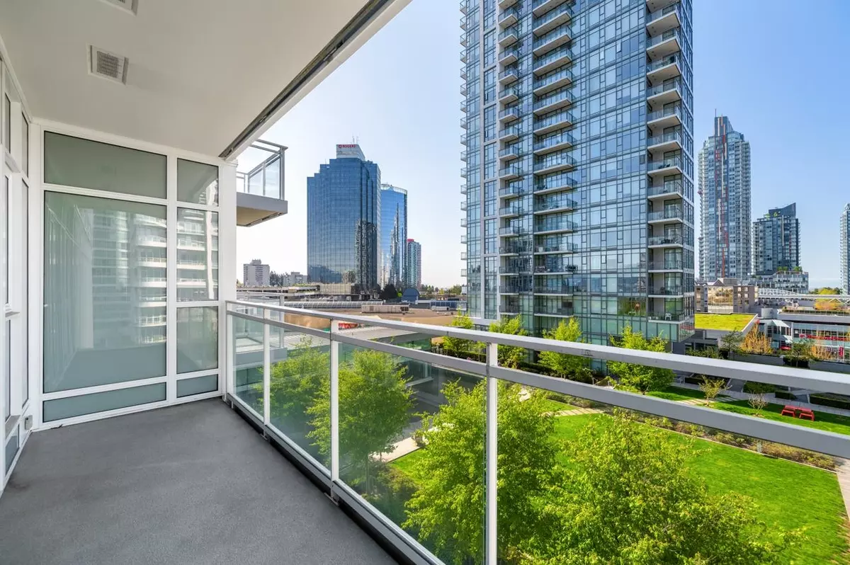 Burnaby, BC V5H 0H3,4670 Assembly WAY #805