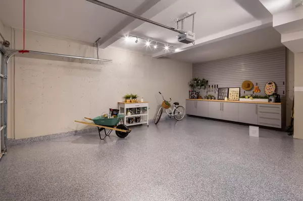 Coquitlam, BC V3E 0T5,3637 Sheffield AVE #140