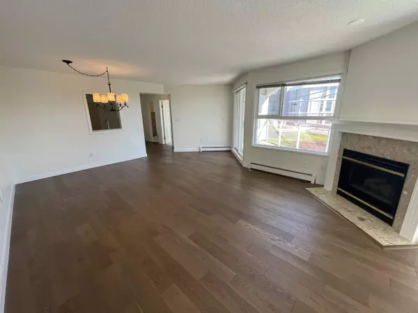 White Rock, BC V4B 1Y7,15367 Buena Vista AVE #203