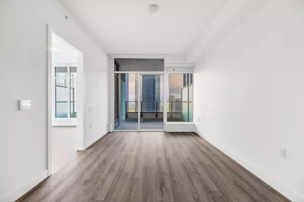 Burnaby, BC V5H 0K5,6511 Sussex AVE #1409