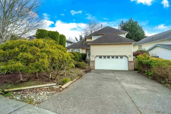 Surrey, BC V3S 7J8,17928 65a AVE