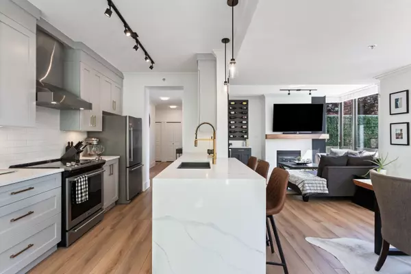 White Rock, BC V4B 5M1,1551 Foster ST #101