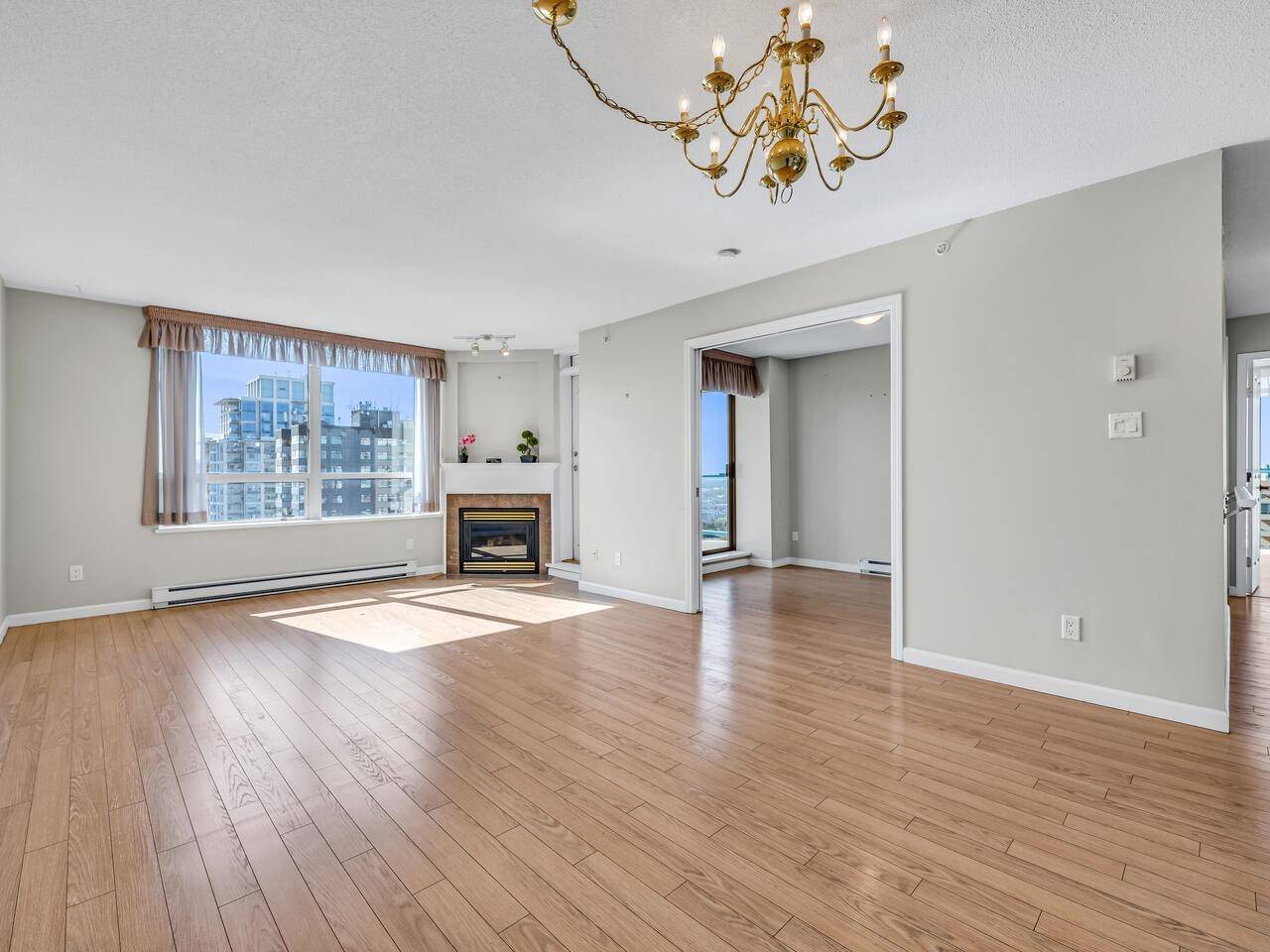 New Westminster, BC V3L 5V2,612 Sixth ST #1706