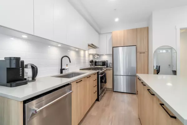 Coquitlam, BC V3J 4H5,708 Lea AVE #221