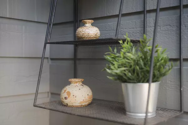 Sechelt, BC V7Z 0M3,5467 Carnaby PL