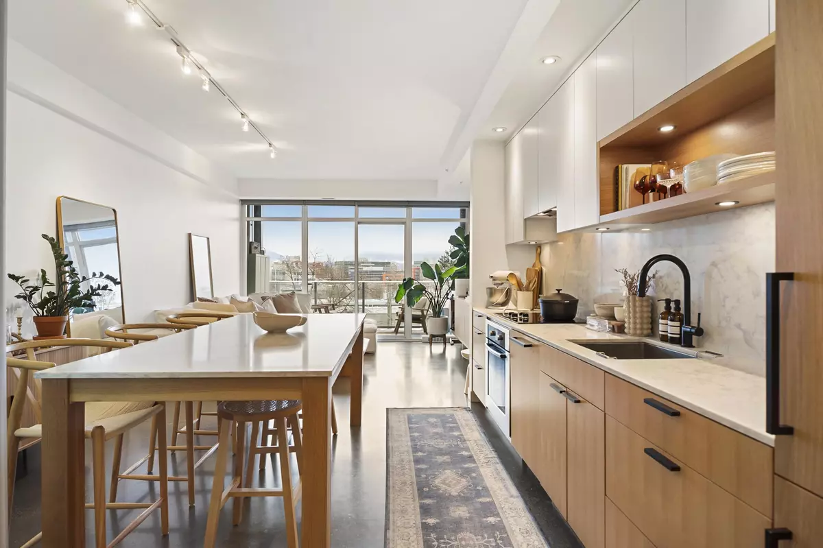 Vancouver, BC V5T 0A7,256 E 2nd AVE #404