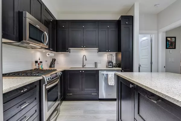 Surrey, BC V3Z 4R3,15195 36 AVE #108