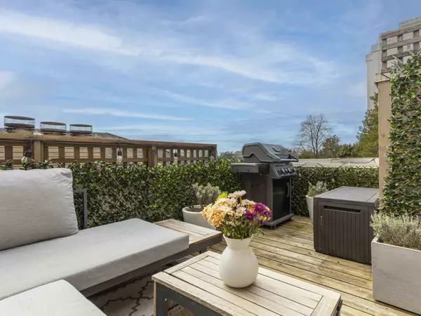 Vancouver, BC V6M 4H6,2320 W 40th AVE #PH5