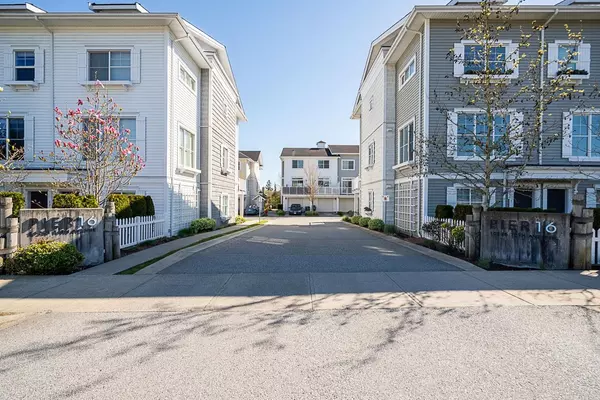 Surrey, BC V4A 1S7,16228 16 AVE #42