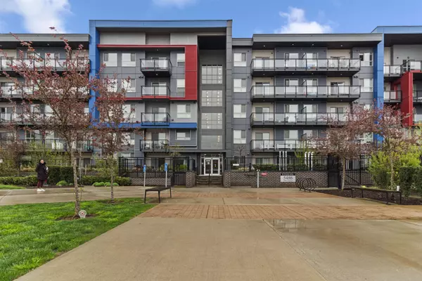 5486 199a ST #102,  Langley,  BC V3A 0N6