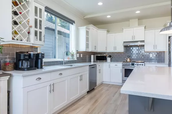 Chilliwack, BC V2R 0L3,6239 Rexford DR