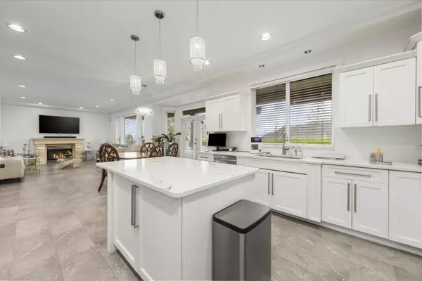 Surrey, BC V4N 4P8,11266 163 ST