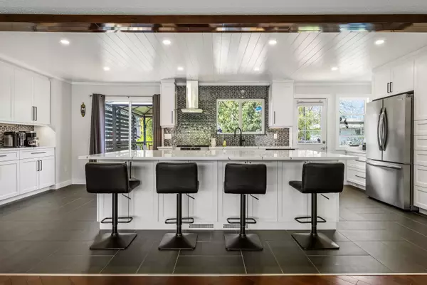 Hope, BC V0X 1L1,21043 Greenwood DR