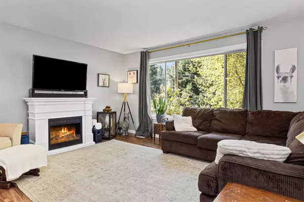 Hope, BC V0X 1L1,21322 Mallard DR