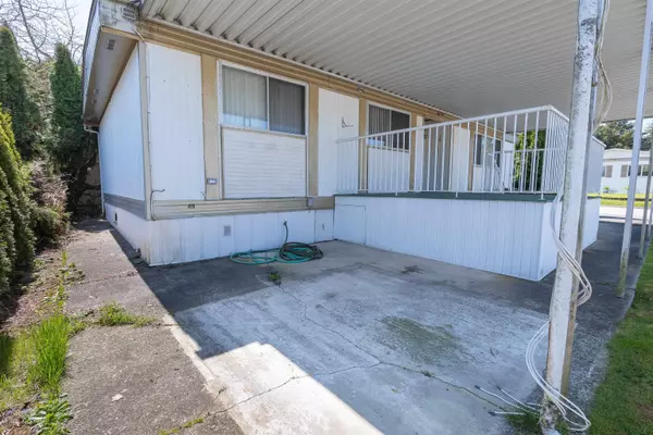 Surrey, BC V4A 4X4,1840 160 ST #15