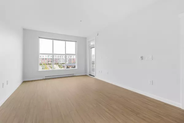 Langley, BC V2Y 4J3,8150 207 ST #B419