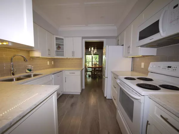 Abbotsford, BC V2T 2H4,32110 Tims AVE #404