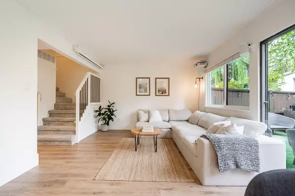 Richmond, BC V7E 4J5,11491 7th AVE #20