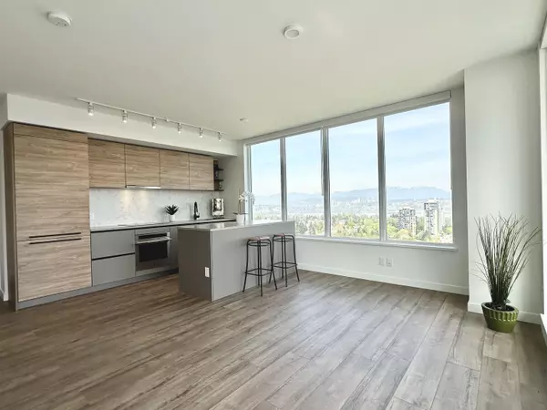 Surrey, BC V3T 0S6,13428 105 AVE #2504