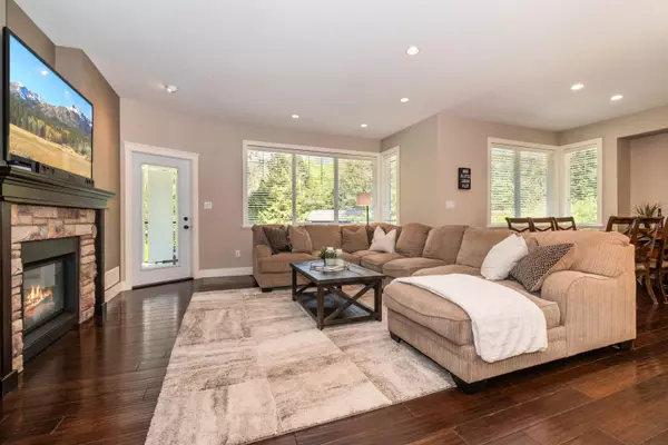 Hope, BC V0X 1L1,65670 Dr. Frost RD