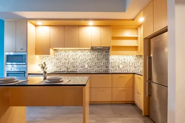 Surrey, BC V3T 0K2,13495 Central AVE #2904