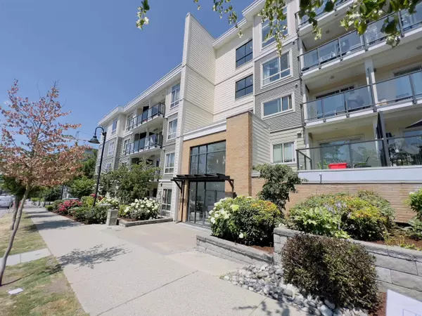 Surrey, BC V3T 0B8,13789 107a AVE #520